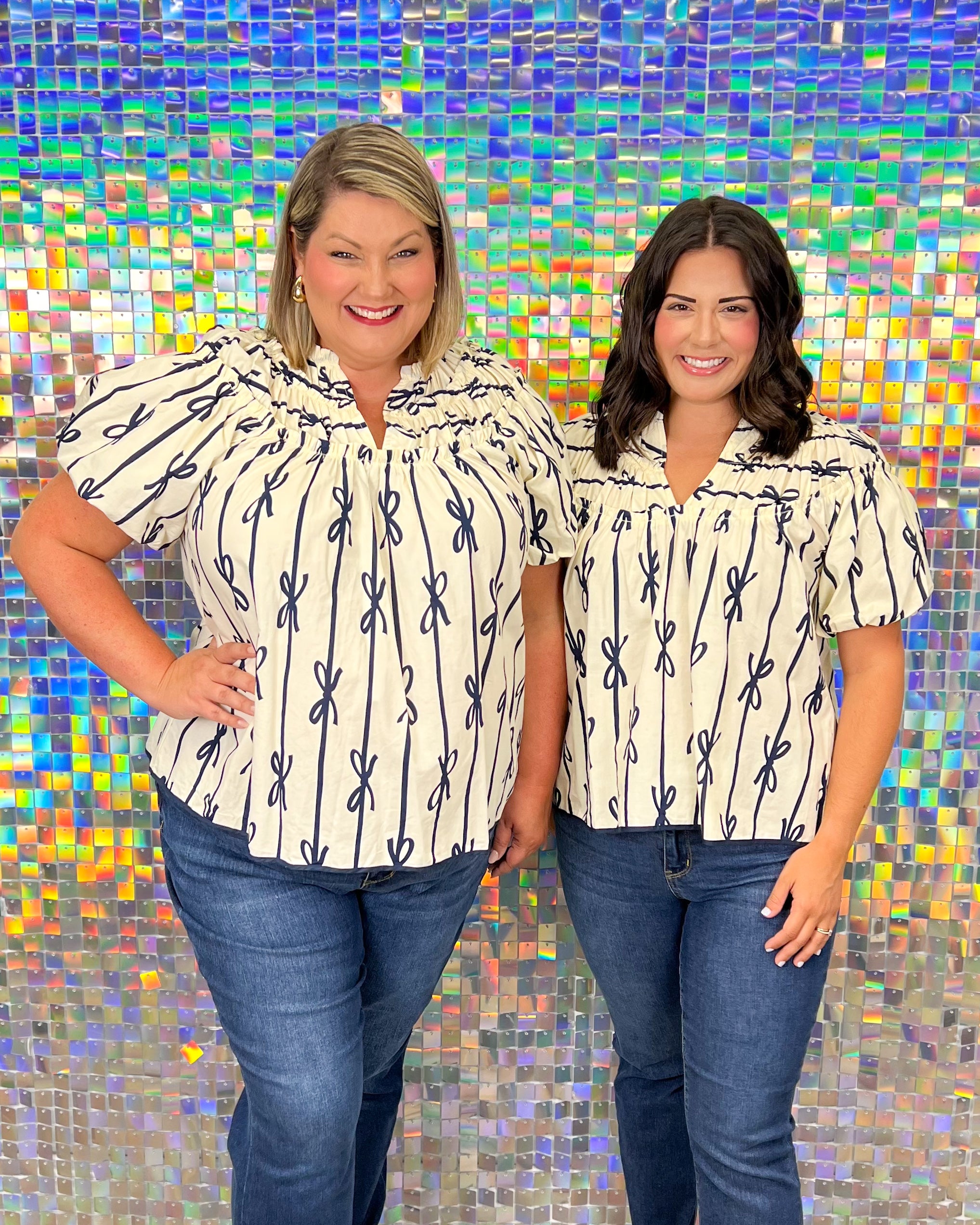 Umgee Bow Down Top - Navy, plus size, puff sleeve, v-neck, short sleeve, off white