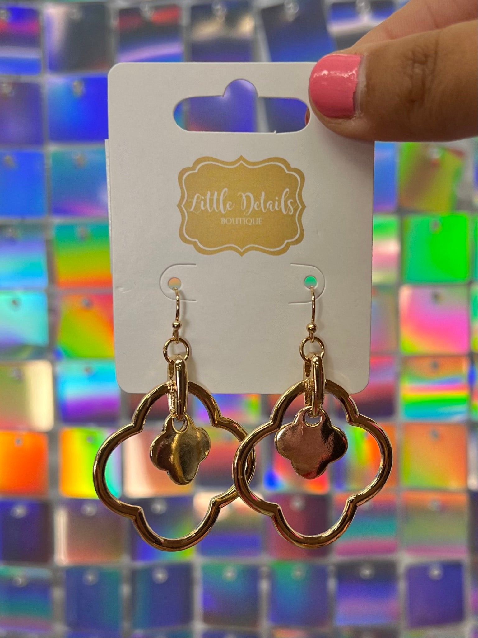 Clover Dangle Earrings - Gold