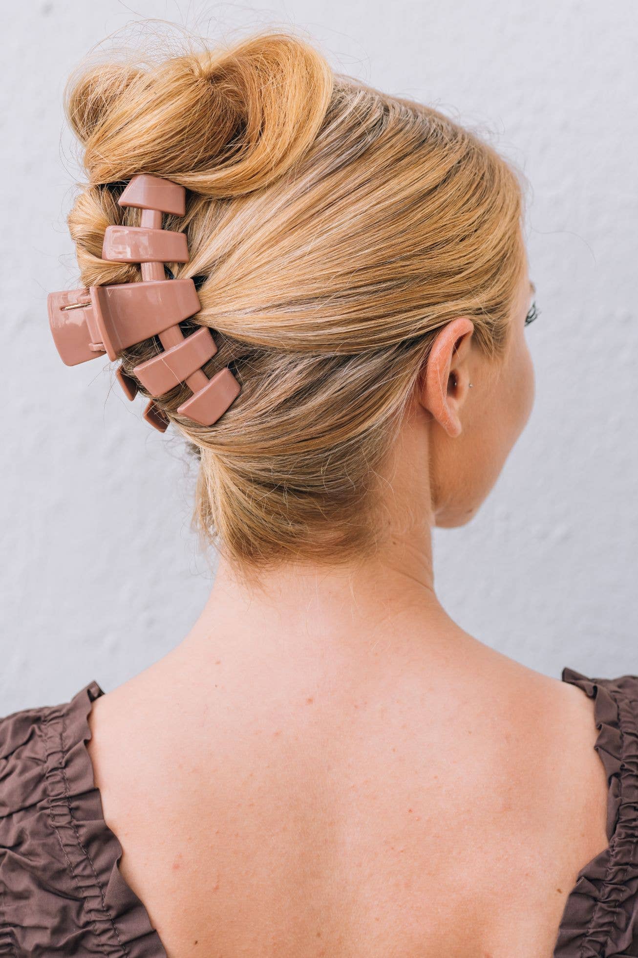 Classic Hair Clip | Large | Mocha Mousse