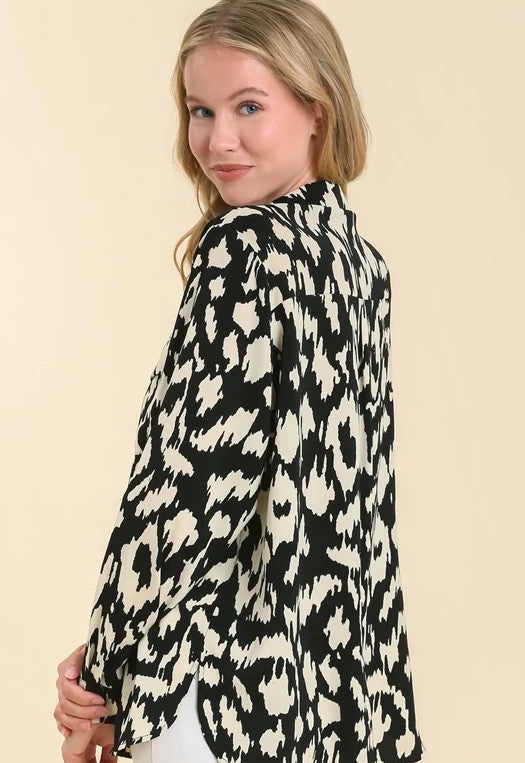 Umgee Going Places Top - Black Mix, satin, two chest pockets, collared, button down, long sleeve, curvy, animal print