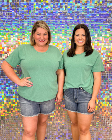 Andree By Unit Whistle Top - Green, tee, plus size, round neck, short sleeve, solid