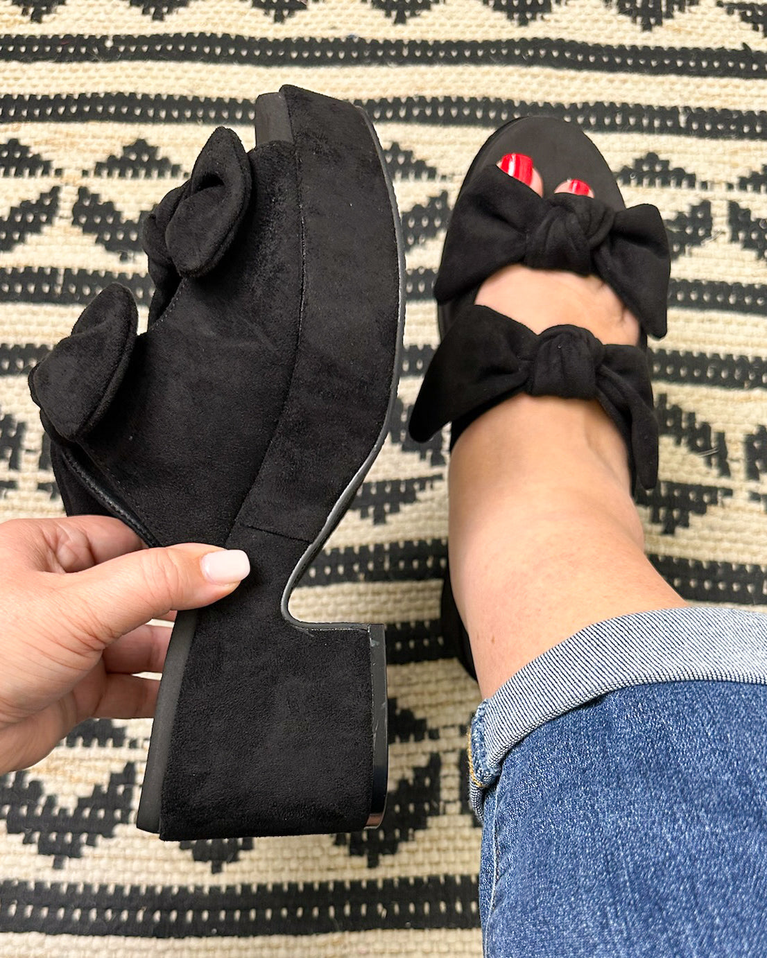 Put a Bow On It Wedge - Black