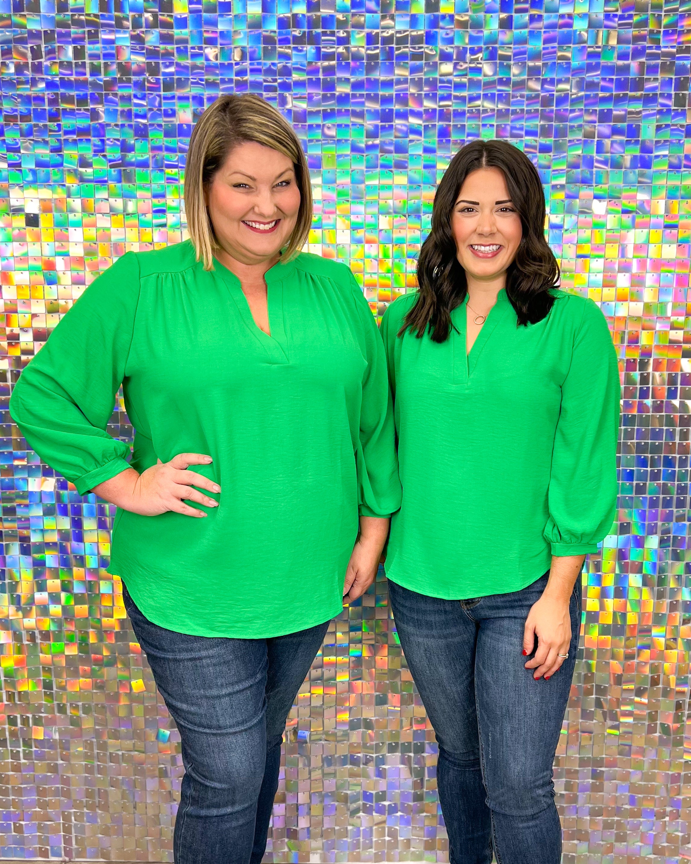 Entro Everyday Top - Kelly Green. plus, airflow, long sleeve, v-neck, wear to work