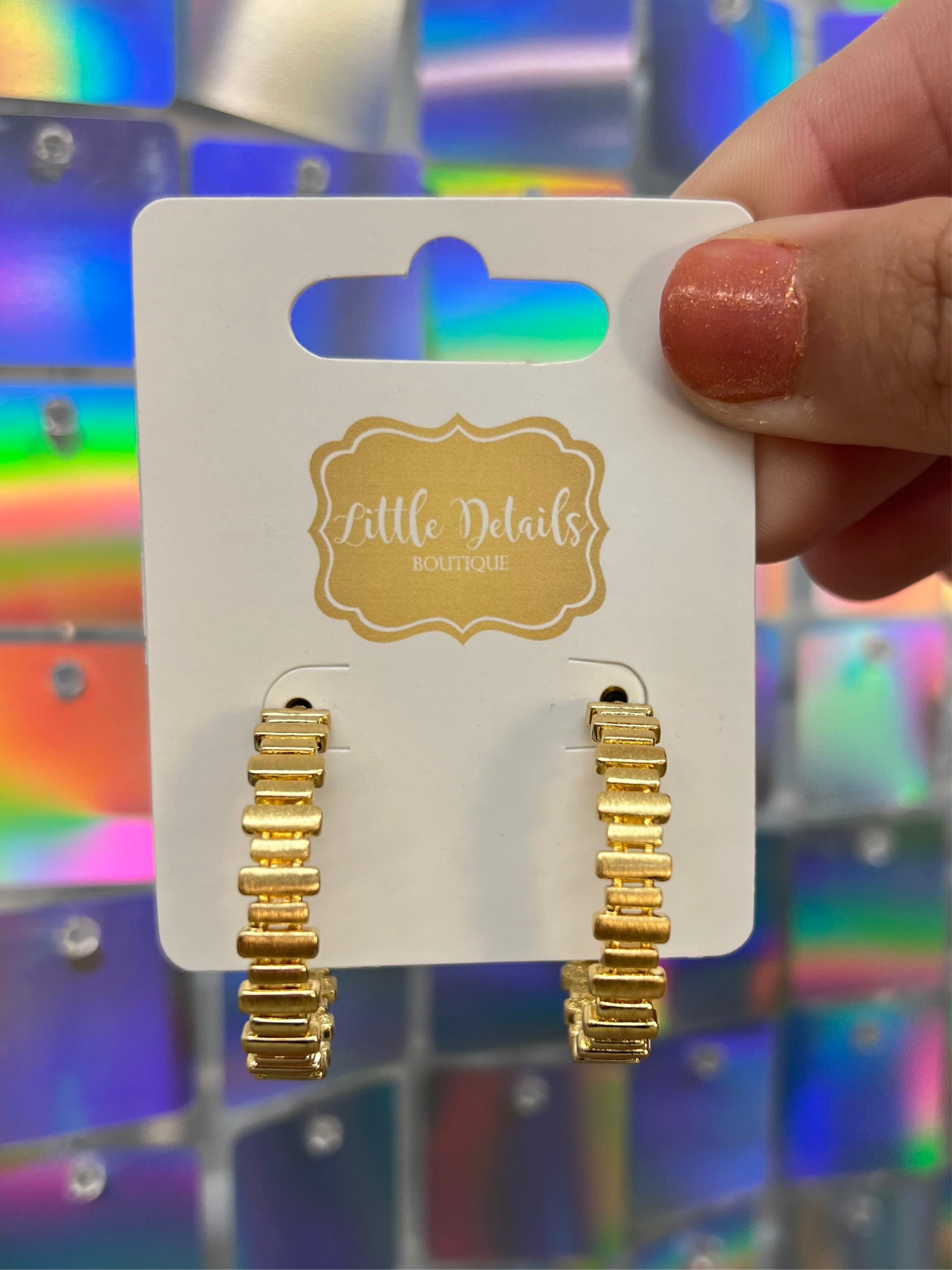 Aubrey Earrings Gold - Medium