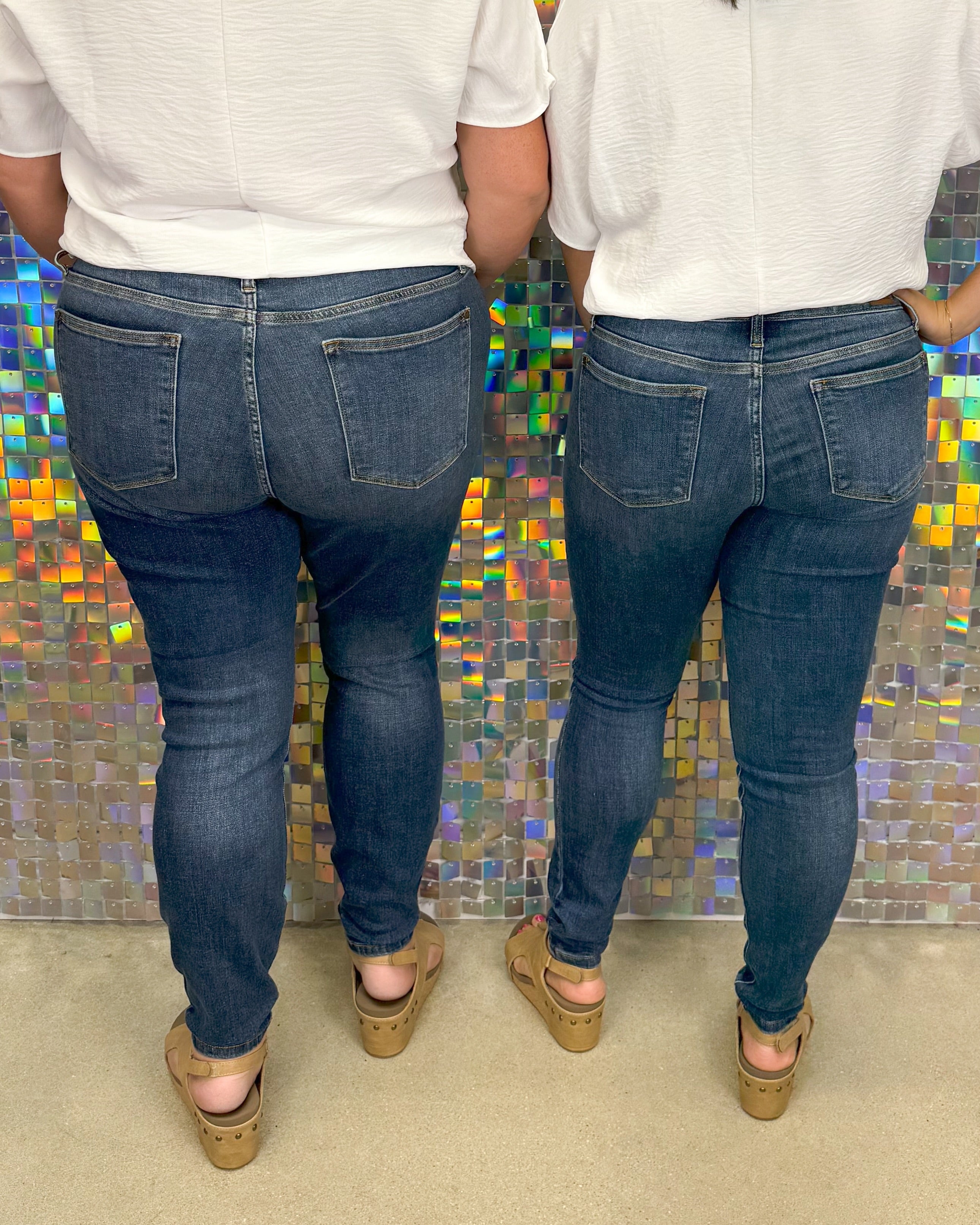 Judy Blue Charlie Mid Rise Skinny - Medium Wash