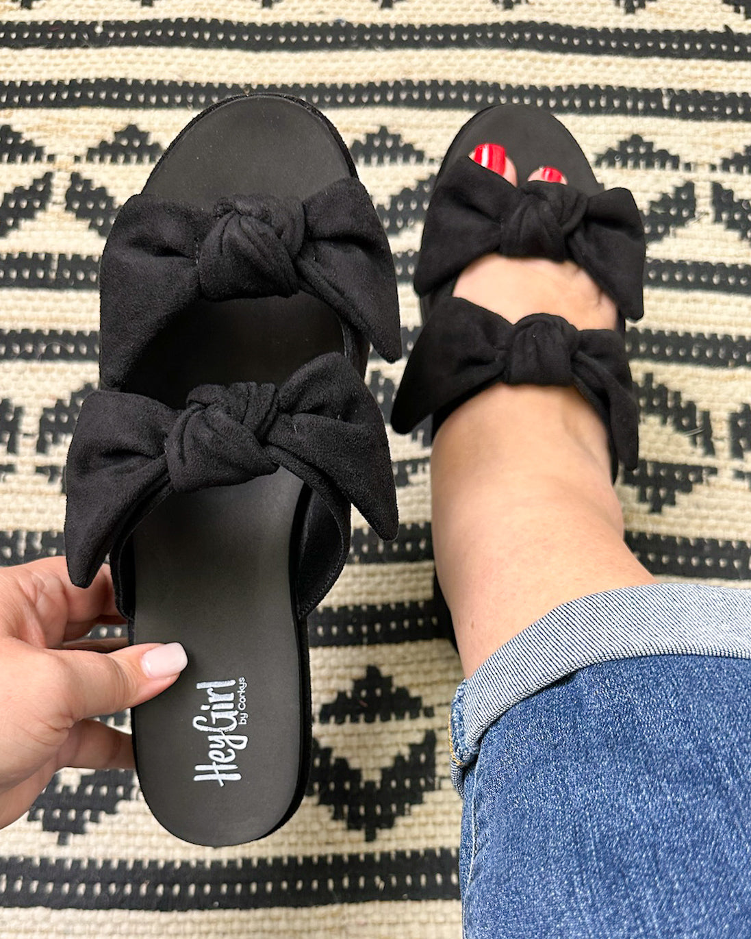 Put a Bow On It Wedge - Black