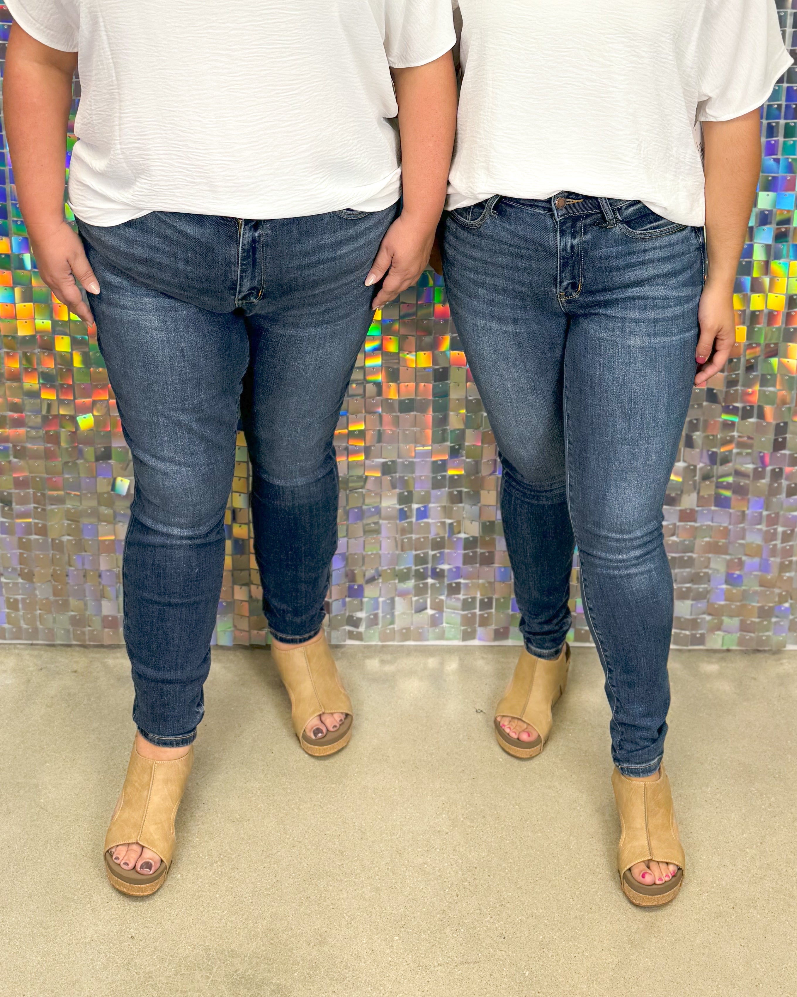 Judy Blue Charlie Mid Rise Skinny - Medium Wash