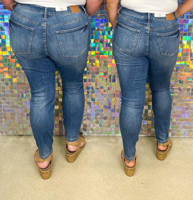 CURVY/REG Judy Blue Main Squeeze Tummy Control Jeans – Emerald Oak Boutique
