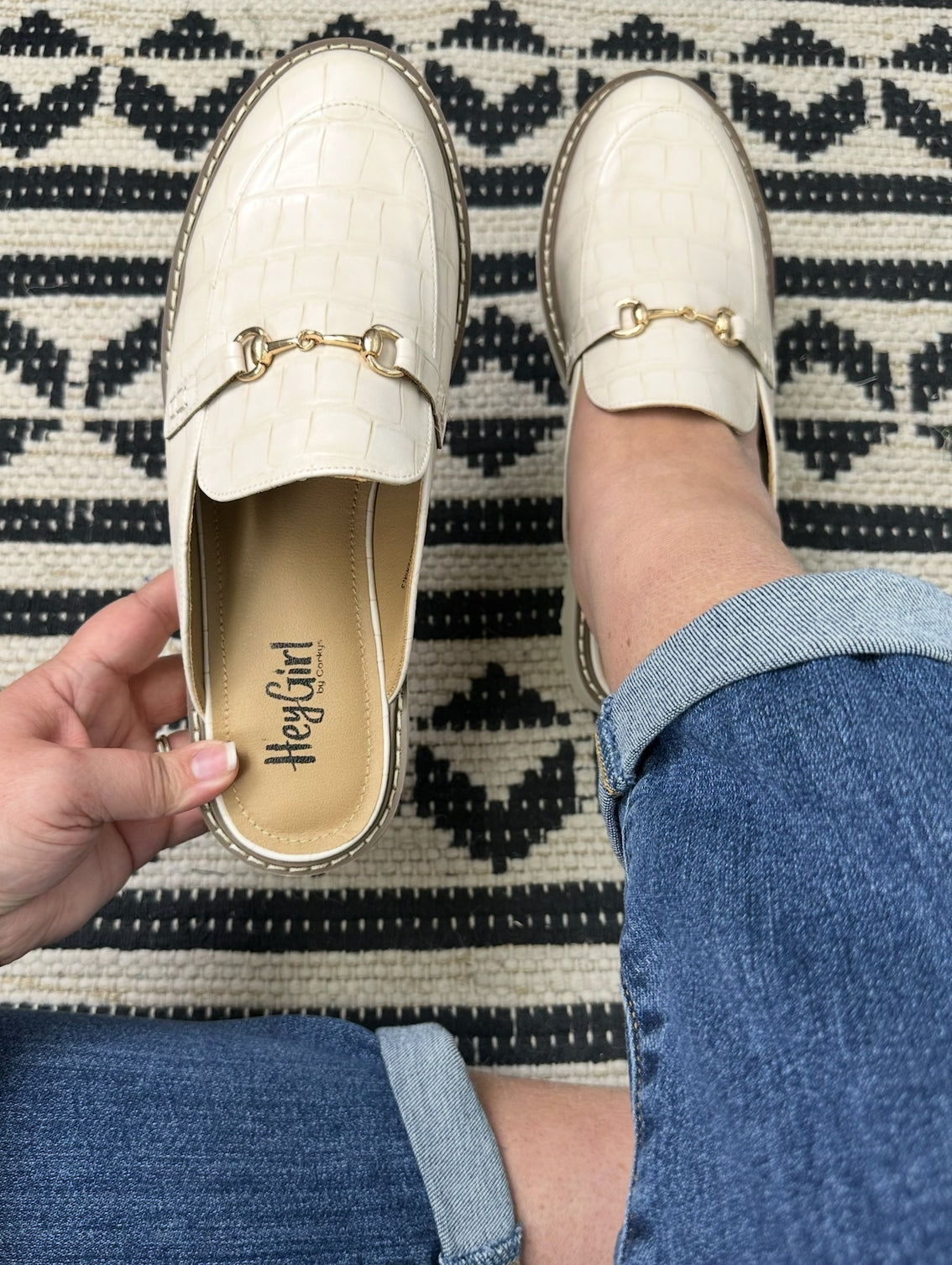 Wingin It Mule - Ivory Snake