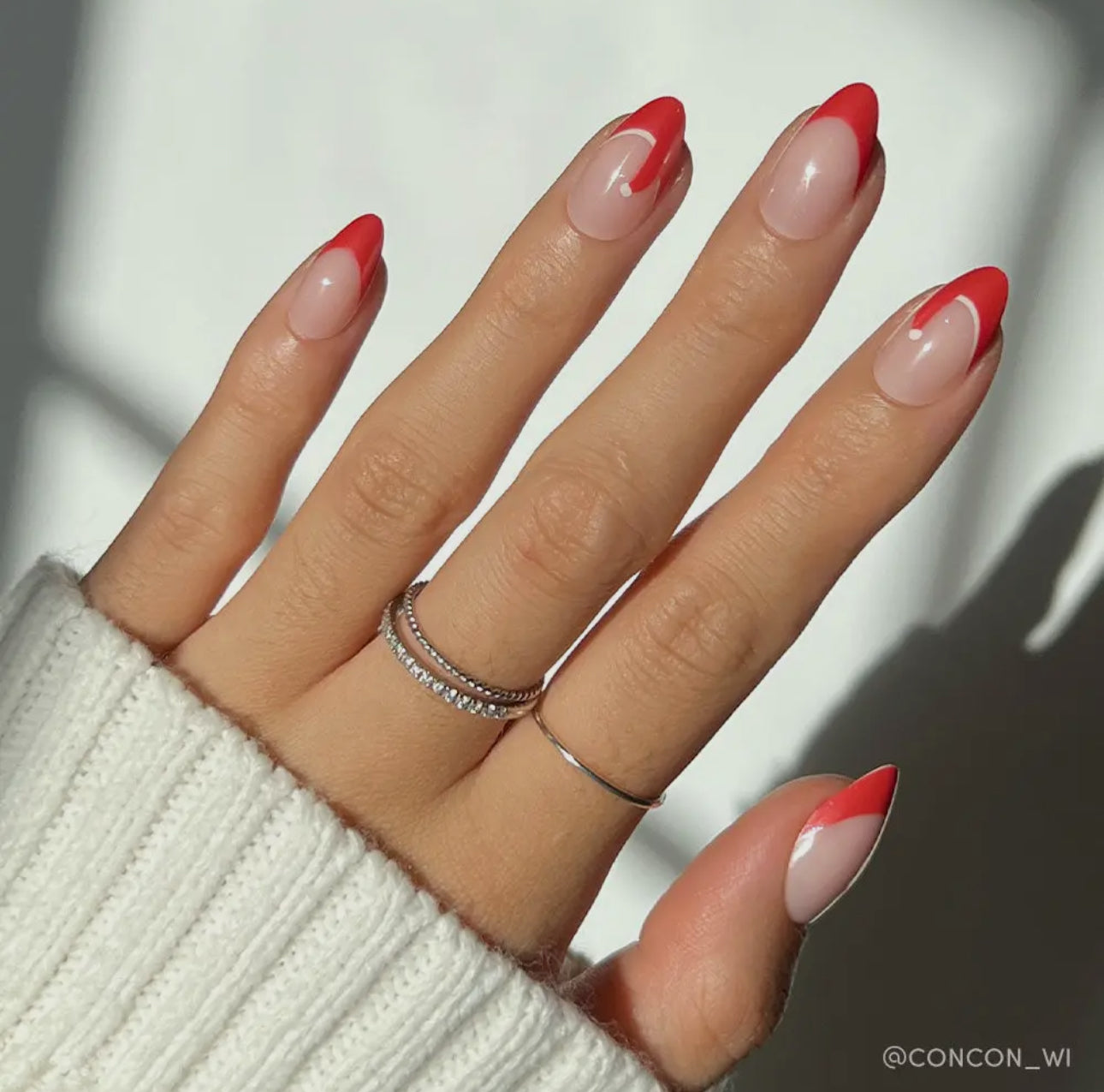 Glamnetic Mrs Claus Press-On Nails | Holiday Solid | Short Almond