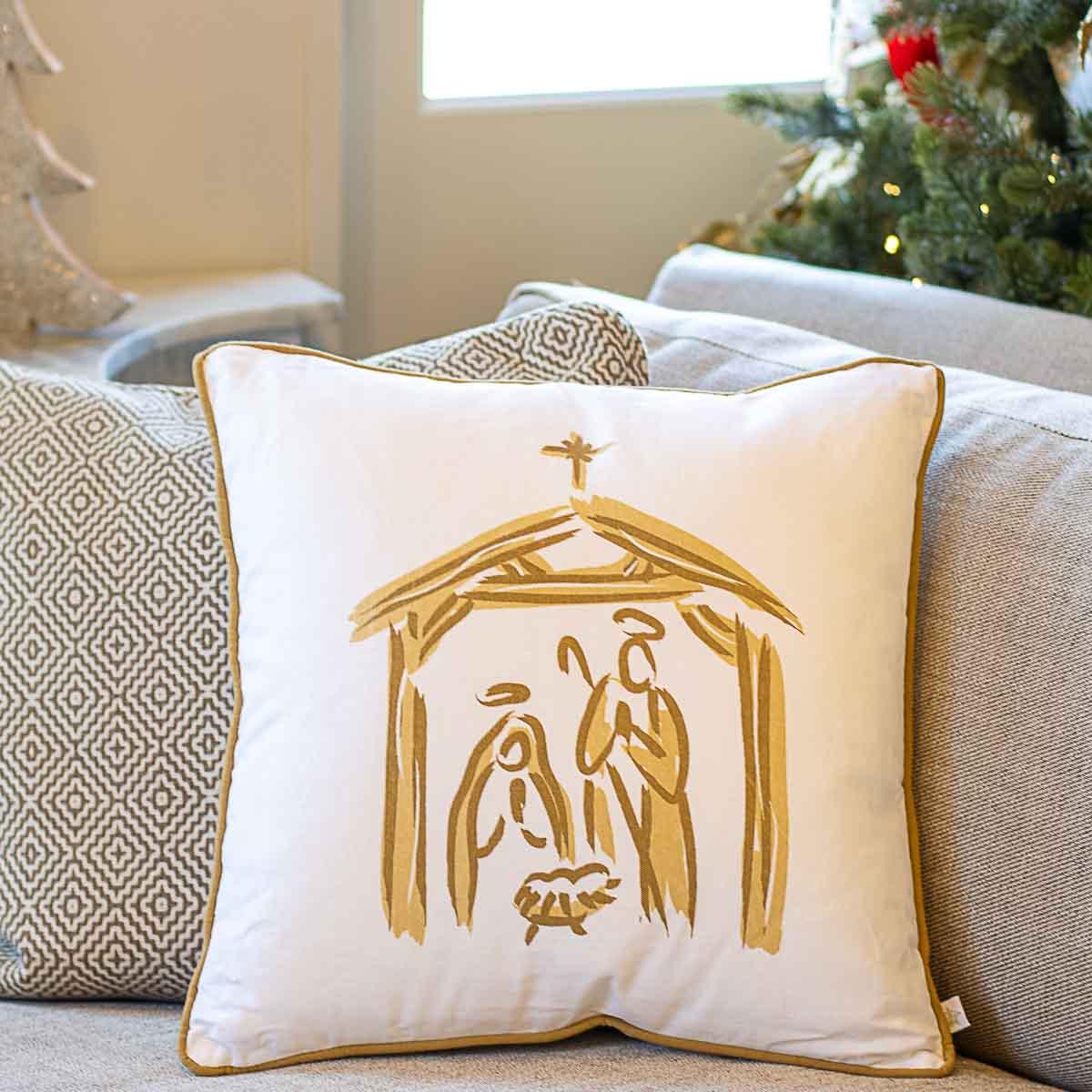 Nativity Pillow White/Gold