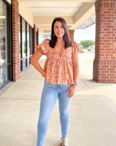 Entro Emilia Top - Camel, v-neck, short puff sleeves, cheetah print, smocked back, babydoll style
